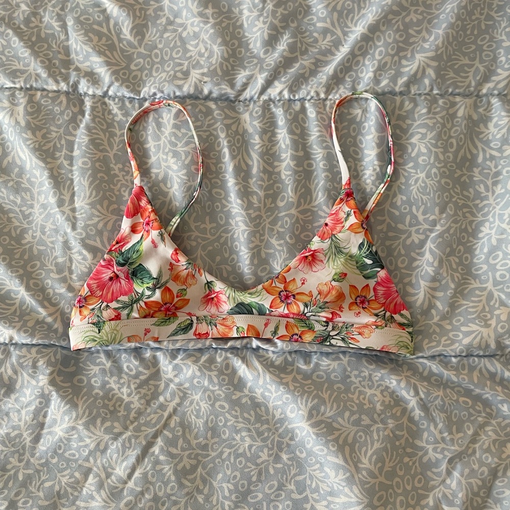 kulanikinis’s x hannah meloche bikini in patter tropicana